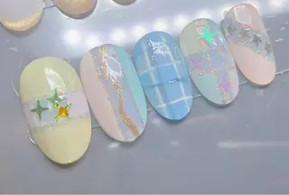 ネイル 高木 維麗絲のネイルデザイン