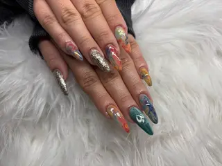 ネイル ネイルサロンインタークロス所属・里山 雛のネイルデザイン