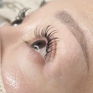 マツエク・マツパ Suim所属・今井 伶奈のマツエク・マツパデザイン