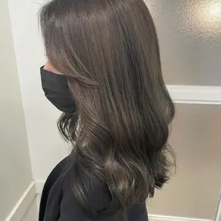 セミロング カラー Rene'所属・当日予約⭕️ yuriのヘアスタイル