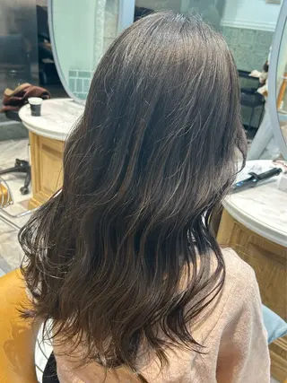 ロング カラー ハイトーン×透明感 たけるのヘアスタイル