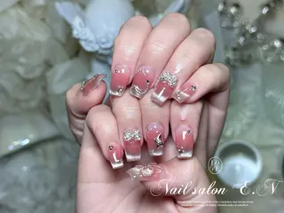 ネイル E.N🦋 長さ出し/持ち込みのネイルデザイン