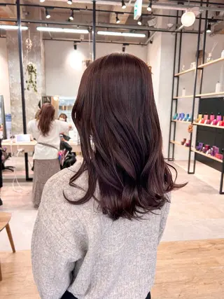 セミロング 艶カラー🌟 kanonのヘアスタイル