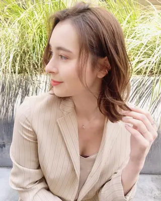 ミディアム 鎌倉 彩のヘアスタイル