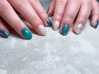 ネイル 𝐑𝐞𝐯𝐢𝐨 ___堺市西区のマツエク・マツパデザイン