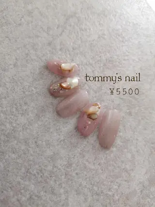 ネイル tommy's nail所属・福岡/若よもぎ蒸し 全身美容が叶うサロンのネイルデザイン