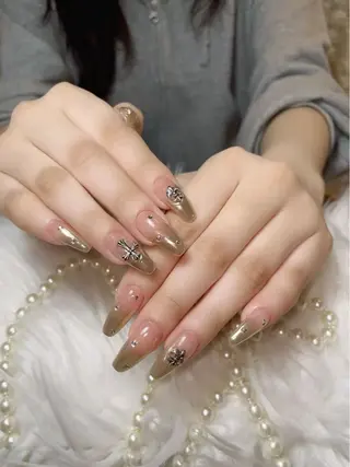 ネイル 鈴木 アキのネイルデザイン