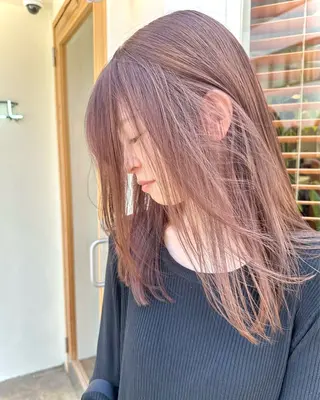 セミロング カラー MEGU💓艶髪 レイヤー💓韓国風のヘアスタイル