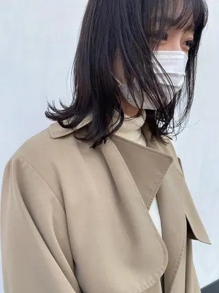 ミディアム W所属・小林 朋花のヘアスタイル