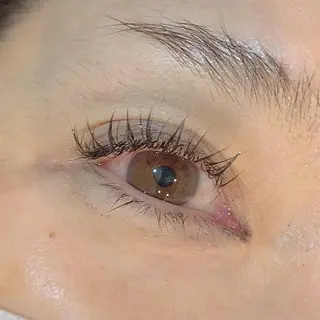 マツエク・マツパ ヤマダ サクラのヘアスタイル