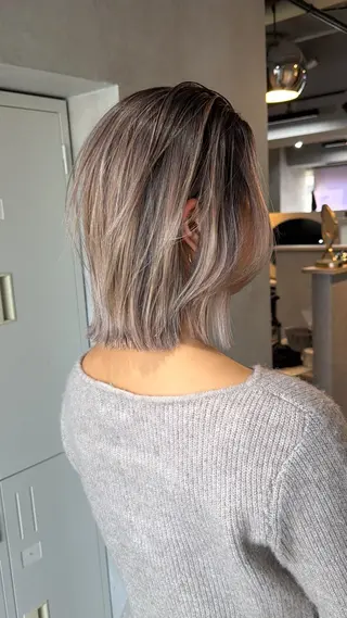 ミディアム カラー AIRI/難波/ ハイトーン/髪質改善のヘアスタイル