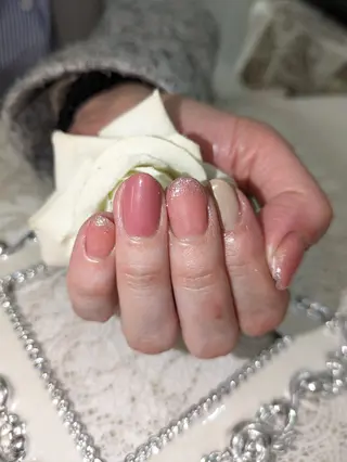 ネイル エステとネイル ローズコンフォートのネイルデザイン
