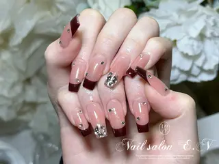 ネイル E.N🦋 長さ出し/持ち込みのネイルデザイン