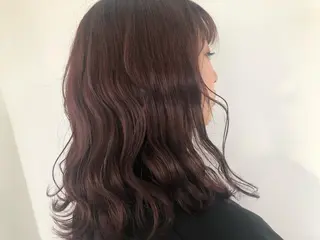 ミディアム カラー ベージュ指名No1 加賀詩織のヘアスタイル