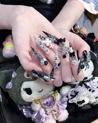 ロング Moomi nail salonのネイルデザイン