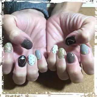 ネイル ECLAT エクラ所属・寺山 千鶴のネイルデザイン