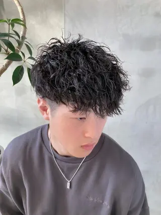 ショート パーマ メンズ fifth JINGUMAE所属・波巻きスパイラルパー マ/シャドウパーマ駿のヘアスタイル