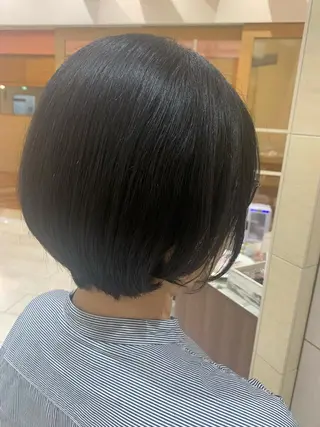 ショート 伊藤 麻菜実のヘアスタイル