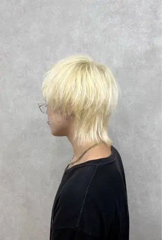 カラー メンズ ハイトーン・ブリーチ ムラ修正　八須　錬のヘアスタイル