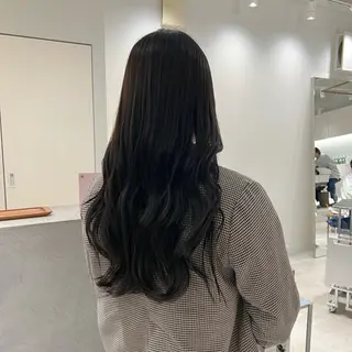 ロング カラー 周東 芽依のヘアスタイル
