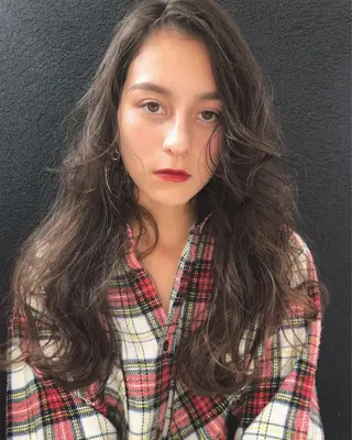 ロング カラー moana surfriderのヘアスタイル