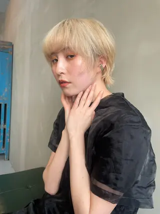 ショート カラー ショート/ボブ/ 心斎橋/宮脇美奈のヘアスタイル