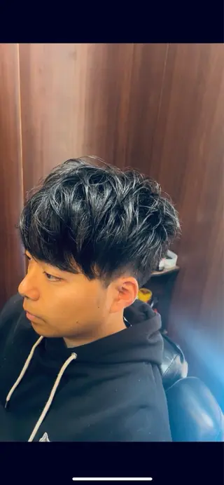 ミディアム メンズ ヒロ銀座バーバーショップ秋葉原店所属・堀 真人のヘアスタイル