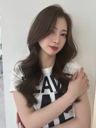 ロング カラー Rita/髪質改善 /透明感カラーのヘアスタイル