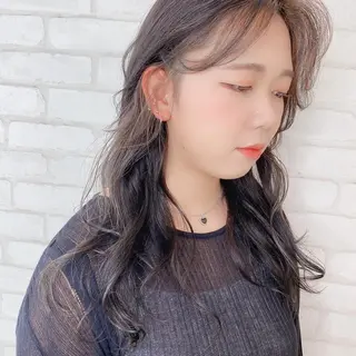 ロング カラー abilita AZUSAのヘアスタイル