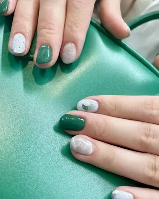 ネイル マツエク・マツパ 髙橋 敦子のネイルデザイン