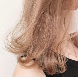 セミロング カラー GO TODAY SHAiRE SALON原宿Stella店所属・GO TODAY シェアサロンのヘアスタイル
