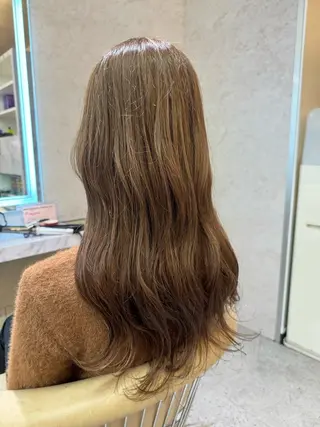 ロング カラー amble luxe 伊畑優希のヘアスタイル