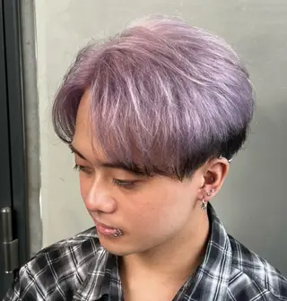 カラー メンズ ダブルカラー寒色系 ボリューム改善ハヤトのヘアスタイル