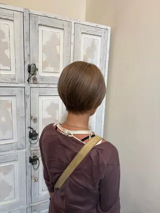 ショート カラー 梨菜/ハイトーン /ブリーチカラーのヘアスタイル