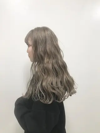 ミディアム カラー エリアNo.1カラー ⭐️hikaru⭐️のヘアスタイル