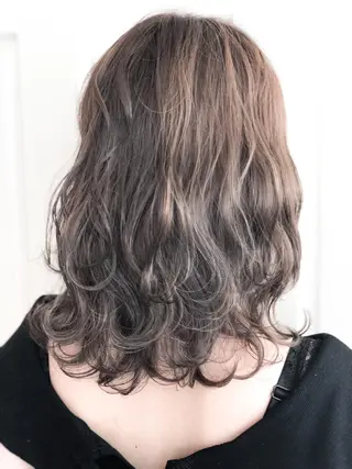 ミディアム カラー LA KING GINZA TOKYO所属・🧡ショートの達人 🧡SHOのヘアスタイル