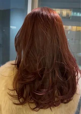 ロング カラー 艶ハイトーン🔆 ️️️安座間 希のヘアスタイル