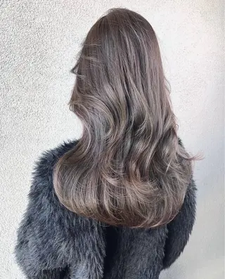 ロング カラー ❤️ブリーチなし💚 ダブルカラー平野実花のヘアスタイル