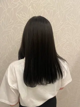 セミロング カラー 松下 紗季のヘアスタイル