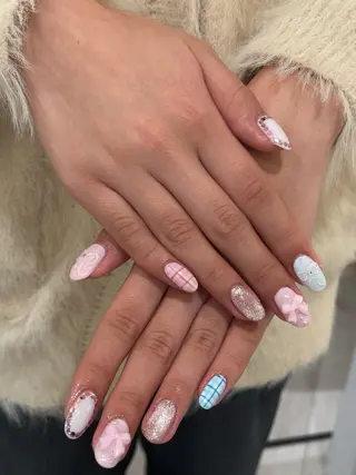 ネイル ꪆৎ平行アーチ ྀི ワカナの眉毛・アイブロウイメージ