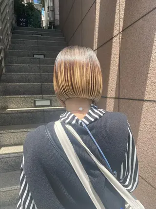 ショート カラー 艶カラー 🤍🫧/makoのヘアスタイル