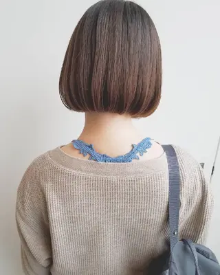 ショート カラー iplus まつげ、眉毛、耳つぼのマツエク・マツパデザイン