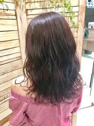 セミロング カラー 島袋 ナオユキのヘアスタイル