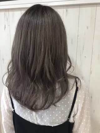 セミロング カラー パーマ ヘアアレンジ キッズ ネイル マツエク・マツパ メンズ人気NO,1 Genieジーニーのヘアスタイル