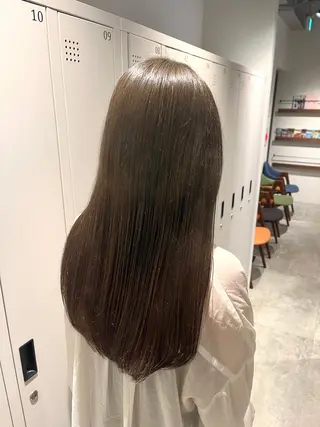 カラー Unami 表参道所属・ばんちなつ / ボブ/透明感カラーのヘアスタイル