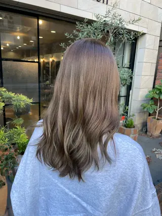 セミロング SHIAN八王子 🇫🇷山本実穂のヘアスタイル