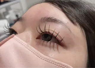 マツエク・マツパ タケウチ サナの眉毛・アイブロウイメージ