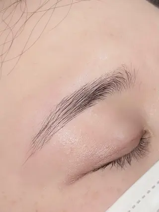 アイブロウ 小峰 利樹のマツエク・マツパデザイン