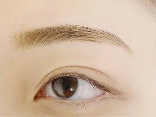 アイブロウ ヘア&リラックスティーフ所属・tief（ティーフ） 佐々木のマツエク・マツパデザイン