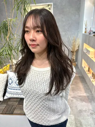 セミロング 海外レイヤーカット 🇺🇸山村拓士のヘアスタイル